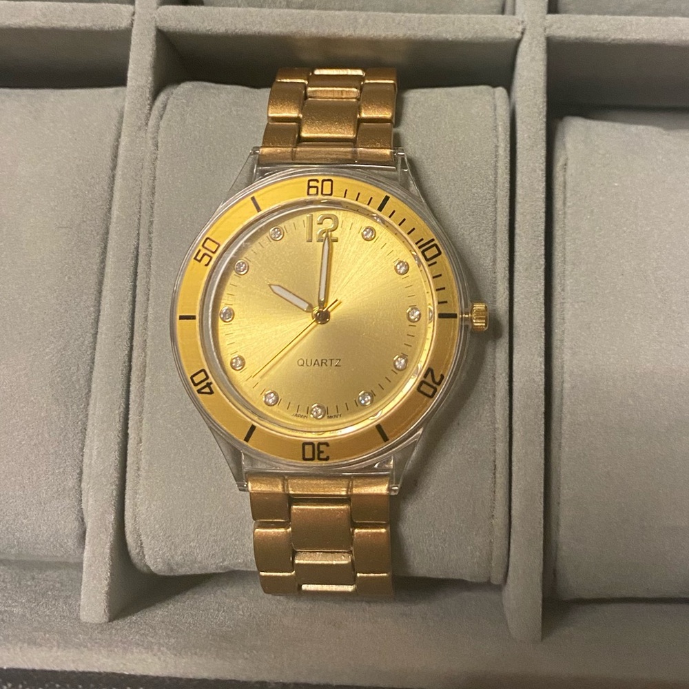 Beautiful Gold colored Watch